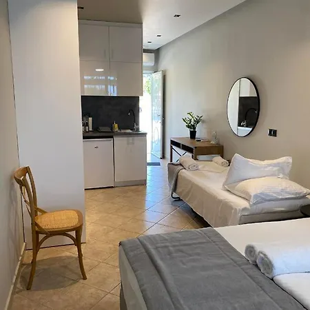 Houmas Apartments Yialos Exterior photo