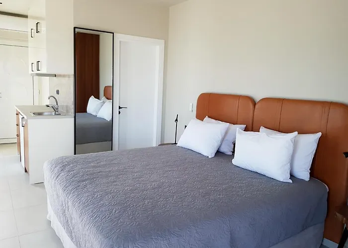 Houmas Apartments